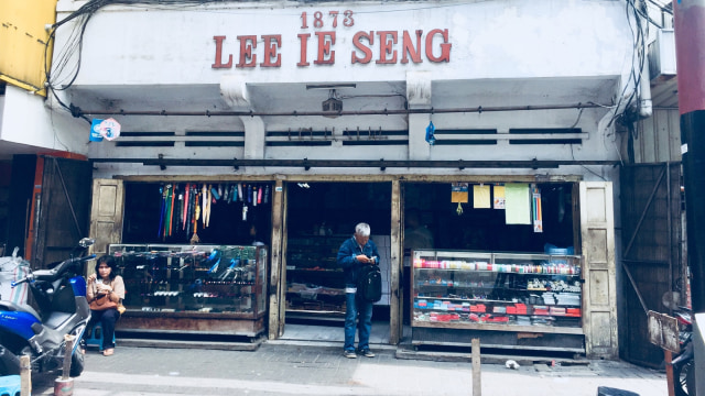 Toko Lee Ie Seng di Pasar Baru (Foto: Shika Arimasen Michi/kumparan)
