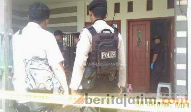 Densus 88 Tangkap Satu Keluarga Diduga Teroris di Sukodono, Sidoarjo