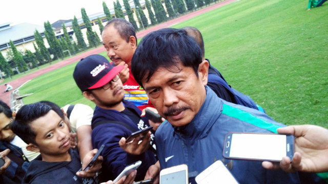 Pelatih Timnas, Indra Sjafri. (Foto: Arfiansyah Panji Purnandaru/kumparan)