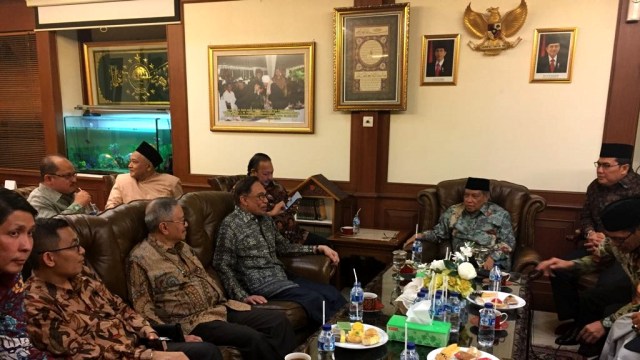 Pertemuan Anwar Ibrahim dan Said Aqil. (Foto: Rafyq Alkandy/kumparan)