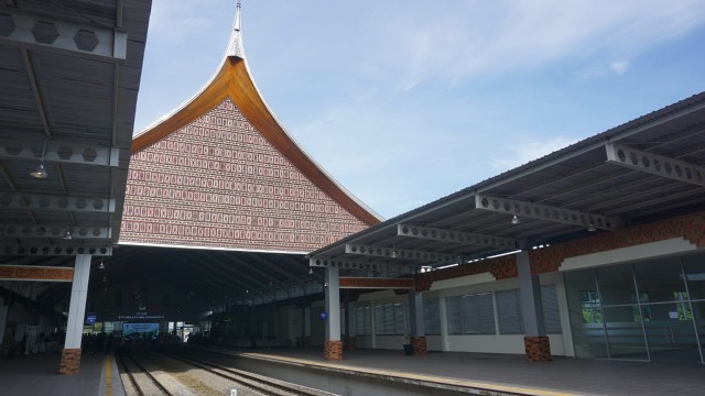 Stasiun Bandara Internasional Minangkabau, Padang. (Foto: Yudhistira Amran Saleh/kumparan)