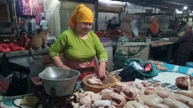 Awal Ramadhan, Harga Daging Ayam di Pasuruan Merangkak Naik