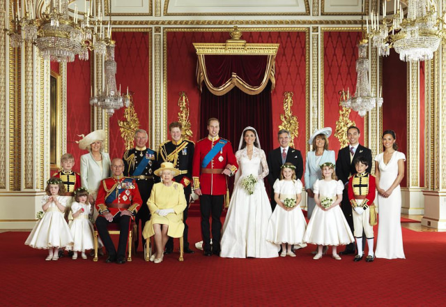 Ratu Elizabeth II (Foto: Instagram @willkatecambridge)