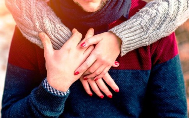 6 Hal yang Harus Dilakukan Ketika Suami Berhenti Mencintai Anda