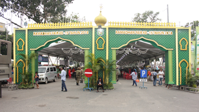 Suasana Ramadhan Fair di Kota Medan (Foto: Ade Nurhaliza/kumparan)