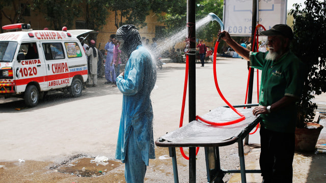 Gelombang Panas Melanda Pakistan (Foto: REUTERS/Akhtar Soomro)