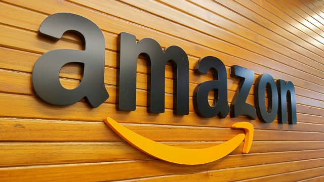 Perusahaan e-commerce, Amazon. Foto: Abhishek N. Chinnappa/Reuters