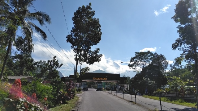 Suaasana Gunung Merapi Pagi Ini (Foto: Arfiansyah Panji Purnandaru/kumparan)