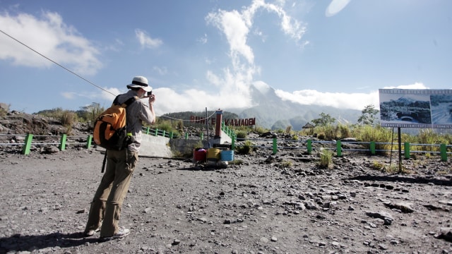 Aktivitas dekat Gunung Merapi (Foto: ANTARA FOTO/Andreas Fitri Atmoko)