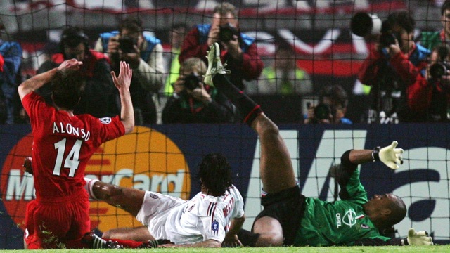 Final Liga Champions 2005. (Foto: TARIK TINAZAY / AFP)