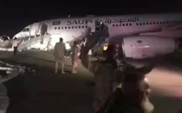Pesawat Saudia Mendarat Darurat di Jeddah, Ini Videonya.... 