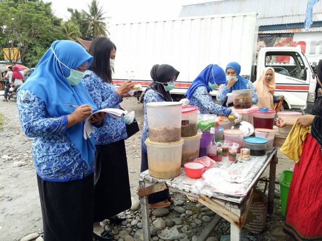 Jemput Bola, Labkesda Luwu Utara Sampling Takjil Ramadlan di Seluruh Kecamatan