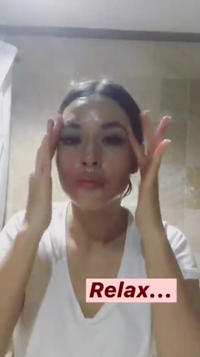 Intip 2 Aktivitas Raisa Saat Di Kamar Mandi Kumparan Com