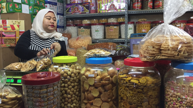 Sejumlah jenis Snack di Pasar Mester Jatinegara. (Foto: Selfy Sandra Momongan/kumparan)