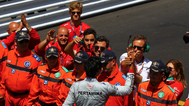 Sean Gelael naik podium di GP Monaco. (Foto: Istimewa)