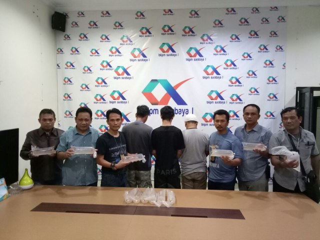 BKIPMSurabaya 1 kembali lepasliarkan Benih Lobster ke-15 kalinya sejak Januari-Maret 2018 (1)