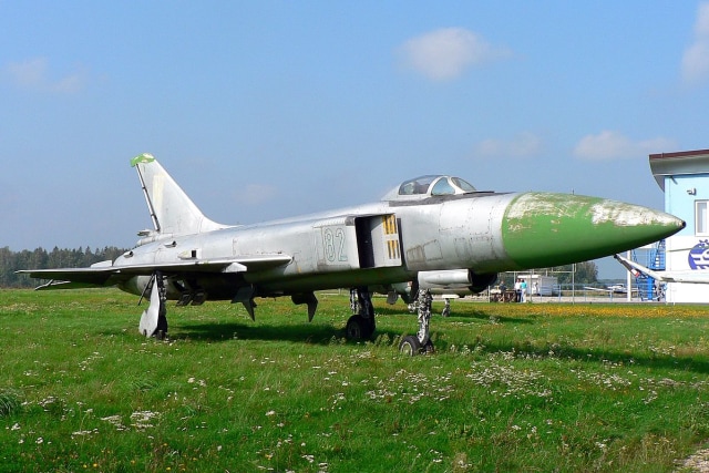 Pesawat Sukhoi Su-15 (Foto: Wikipedia)