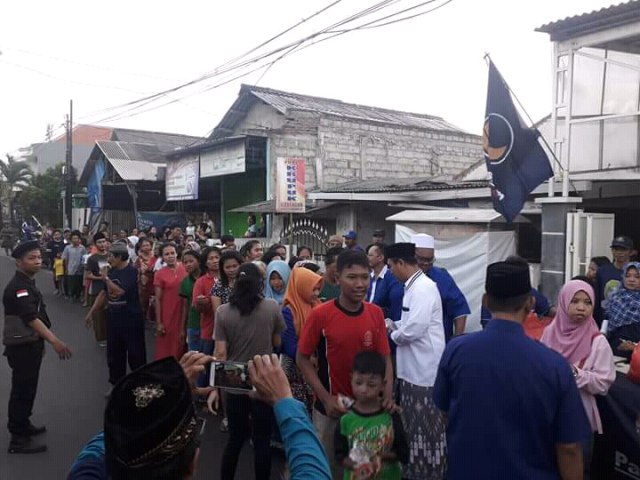 Sebagai Pengamalan Nilai Religius, DPD NasDem Surabaya Bagi 500 Paket Takjil