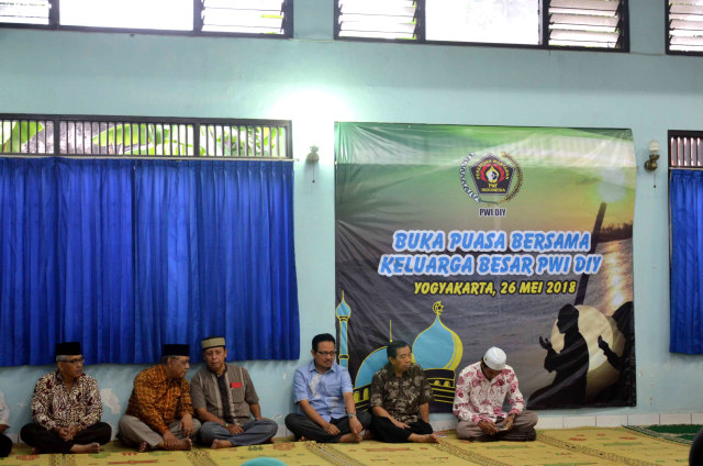 Wakil Walikota Yogyakarta Buka Bersama Keluarga Besar PWI DIY