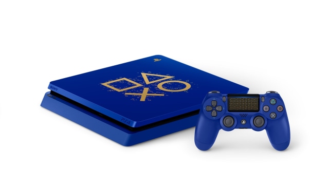 PlayStation 4 edisi terbatas warna biru. (Foto: Sony PlayStation)