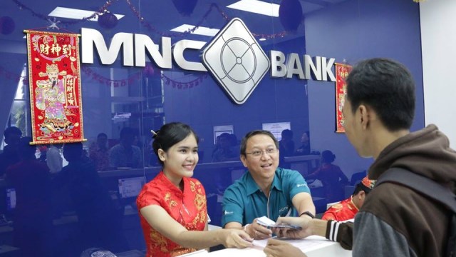 Transaksi di MNC Bank. (Foto: Facebook/MNC Bank)
