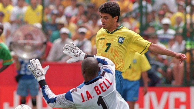 Bebeto di Piala Dunia 1994. (Foto: AFP/Patrick Hertzog)