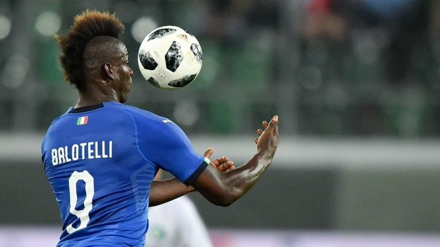 Striker Timnas Italia, Mario Balotelli. (Foto: Fabrice Coffrini/AFP)