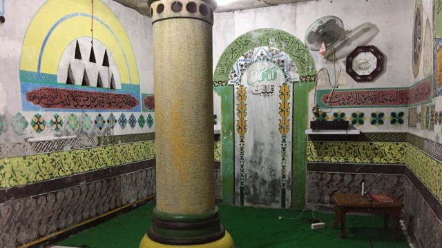 Masjid Nurul Yaqin (Masjid Pintu 1000), Banten. (Foto: Yuana Fatwalloh/kumparan)