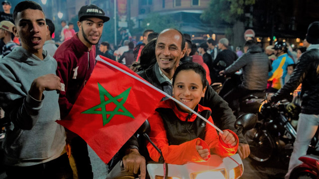 Suporter Timnas Maroko turun ke jalan. (Foto: AFP/Fadel Senna)