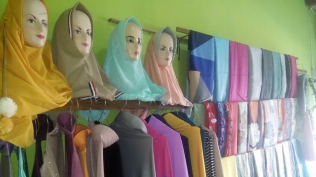 Bulan Ramadan, Omzet Penjualan Jilbab Meningkat (1)