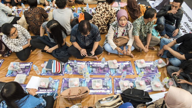 Ribuan warga mengikuti Buka Puasa Bersama Foto: Antara/M Agung Rajasa