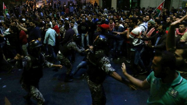 Suasana Kerusuhan di Yordania. (Foto: AFP/Khalil Mazraawi)