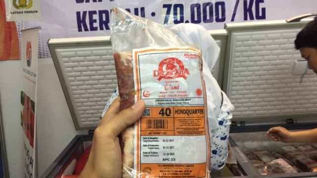 Daging Sapi Rp 70 Ribu per Kg di Pasar Kemendag (Foto: Abdul Latif/kumparan)