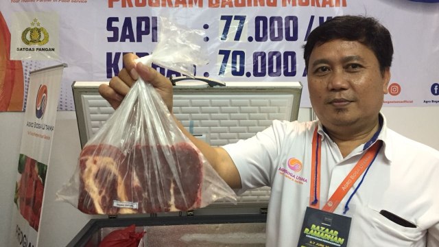 Daging Sapi Rp 70 Ribu per Kg di Pasar Kemendag (Foto: Abdul Latif/kumparan)