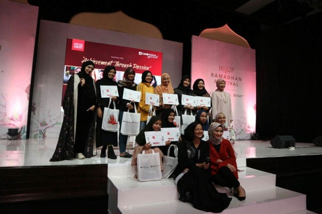 Ratih Mahasiswi Desain Produk  Esa Unggul Raih Top 5 Fashion Desainer Hijup Festival (2)