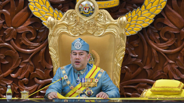 Sultan Malaysia Muhamad V (Foto: AFP/Mohd Rasfan)
