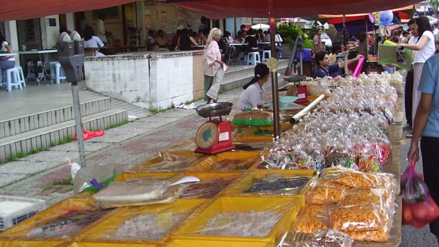 Bangsar Ramadan bazaar. (Foto: Flickr/sammie sim)