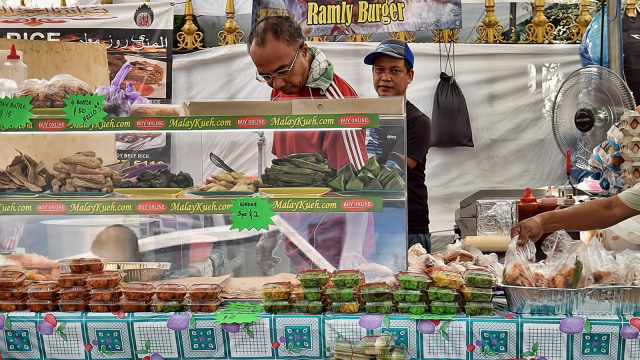 Jalan masjid India Ramadan bazaar. (Foto: Flickr/Choo Yut Shing Follow)