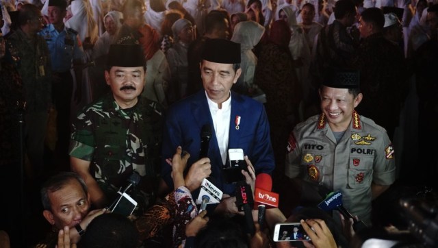 Hadi Tjahjanto, Jokowi, Tito Karnavian (Foto: Irfan Adi Saputra/kumparan)