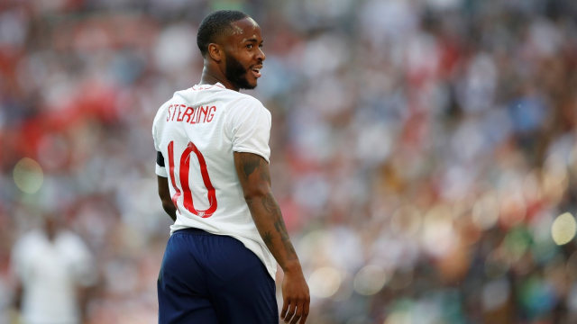 Sterling bersama Timnas Inggris. (Foto: Reuters/Carl Recine)