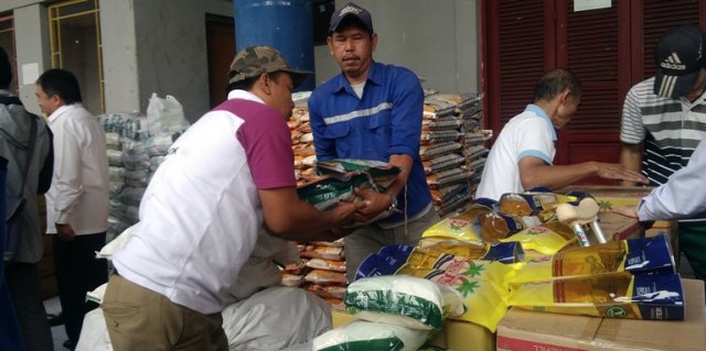 Pemkot Bandung Salurkan 8.250 Paket Sembako Murah