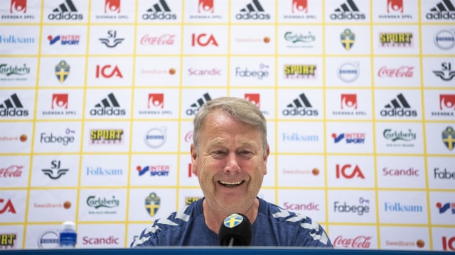 Pelatih Timnas Denmark, Age Hareide. (Foto: Jonathan Nackstrand/AFP)