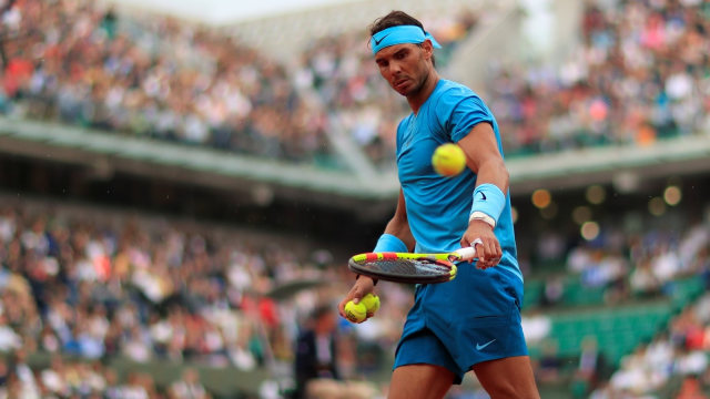 Nadal pada laga kontra Schwartzman. (Foto: Reuters/Gonzalo Fuentes)