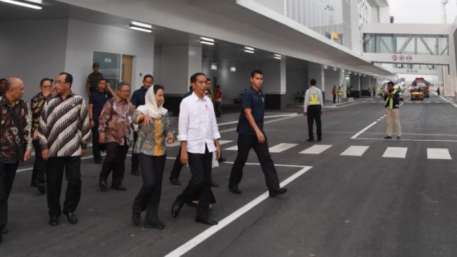 Jokowi Resmikan Terminal Apung. (Foto: Foto: Biro Pers Setpres)