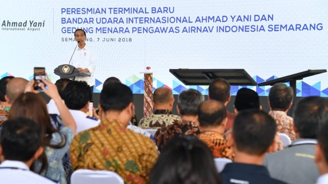 Jokowi Resmikan Terminal Apung. (Foto: Foto: Biro Pers Setpres)