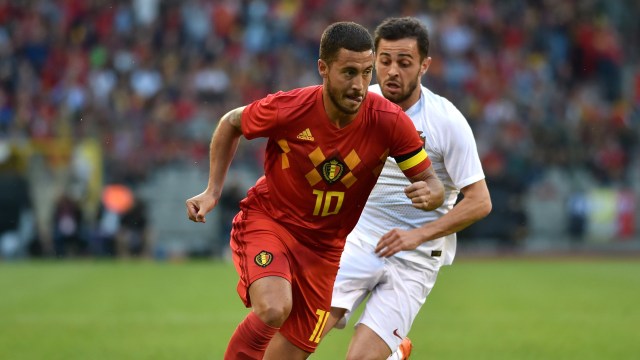 Hazard saat berhadapan dengan Portugal. (Foto: REUTERS/Eric Vidal)