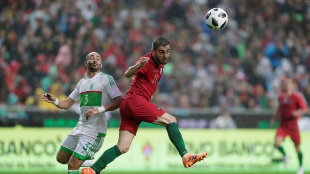 Aksi Bernardo Silva di Timnas Portugal. (Foto: Reuters/Rafael Marchante)