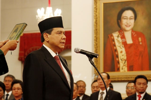 Chairul Tanjung saat dilantik jadi Menko. (Foto: Subekti/Tempo )