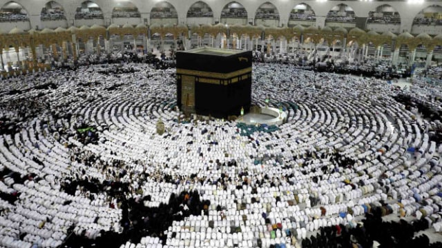 Miris, Pria Asing di Arab Tewas Bunuh Diri di Masjidil Haram