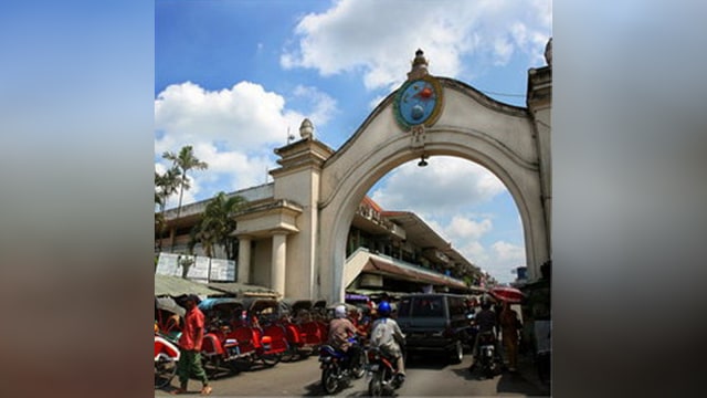 Pasar Klewer, Solo. (Foto: Wikimedia Commons)